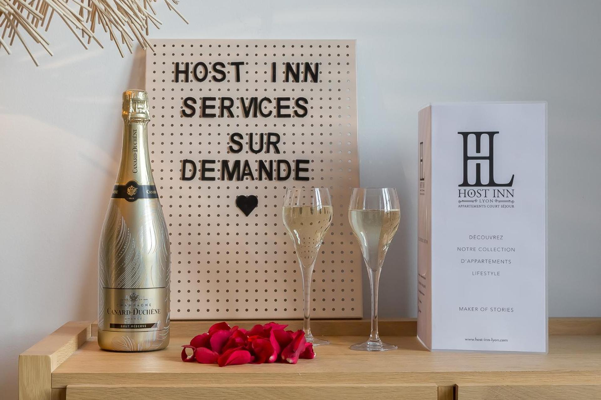 Host Inn Lyon - Hypercentre Vieux Лион Экстерьер фото